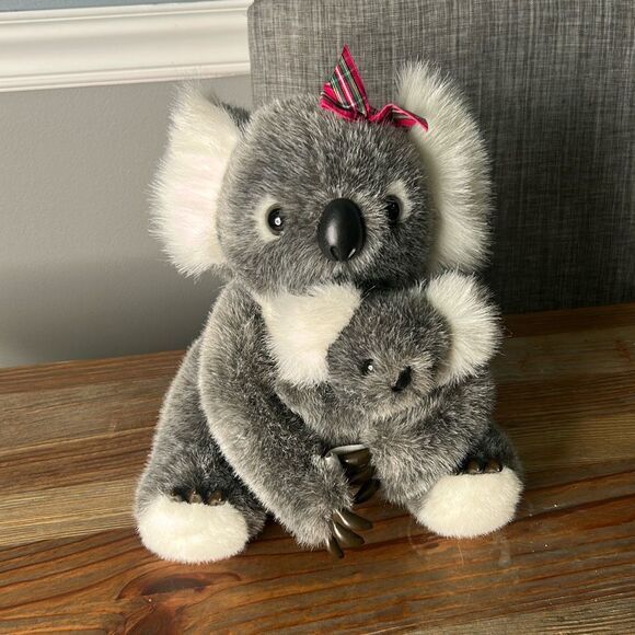 Toy hut Sydney Australia koala mom and baby plush stuffed animals‎ hugging - Picture 1 of 8
